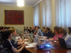 22 April 2013 Participants of the roundtable